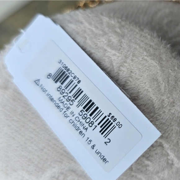 🔹️ Betsey Johnson🔹️ Halloween revival  Necklace gloves in dark ✨️👻 - Picture 5 of 7